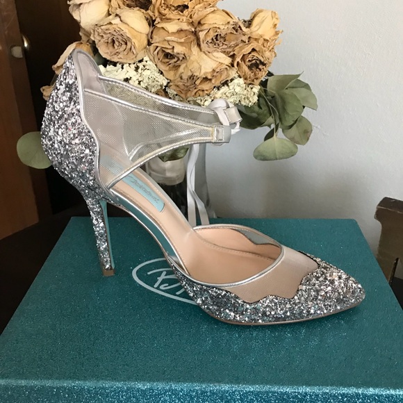 Betsy Johnson Bestsy Blue Bridal shoes - Picture 1 of 3